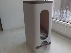 Cat food pouch dispenser
