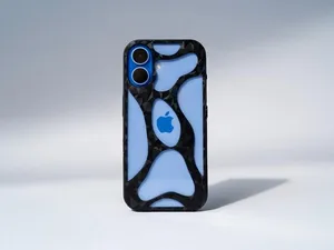 IPhone 16 Voronoi Case