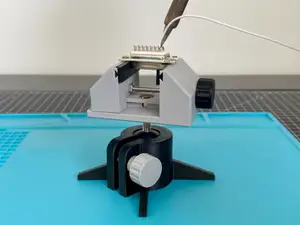 Desk Vise for Soldering