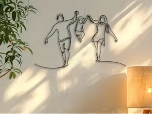 Decorazione minimalista raffigurante una famiglia