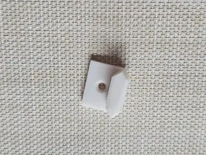 HELMITIN Schließblech Kunststoff 25x23mm