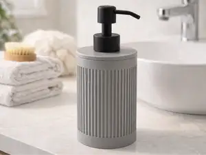 Japandi Soap Dispenser with Screw Lid
