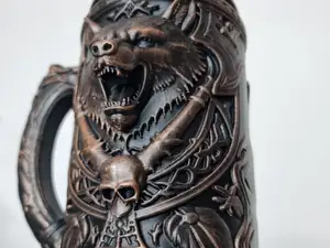Berserker Wolf – Porta-Lata 500 ml