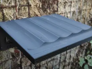 Gutter roof