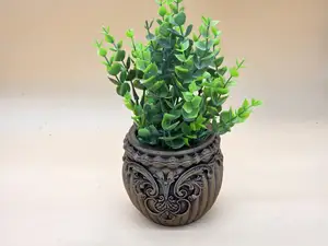 Ornamentaler Vintage Blumentopf