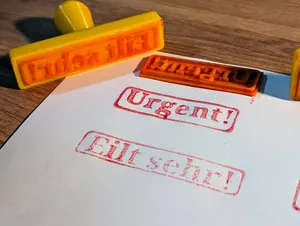 Urgent stamp / Eilt sehr stempel / 急件辦公章 /特急辦公章