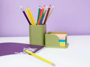 Portapenne con post-it