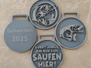 Personalisierbare Medaillen für den Angelurlaub