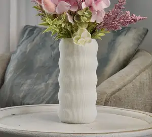 Wavy Vase