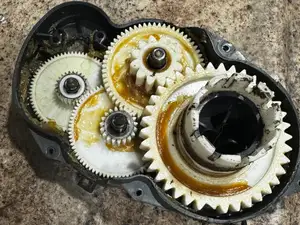 Powerwheels R7 Gears