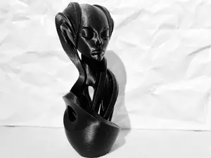 Skulptur einer Frau
