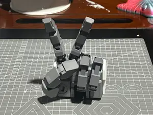 可动高达机械手  紧实关节  可做各种动作