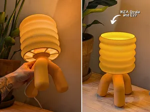 Wellige retro Lampe mit Korbstruktur und tripod