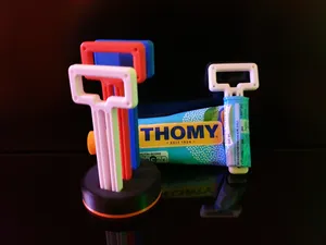 Tube Squeezer / Key  - Stand with 3 Slots