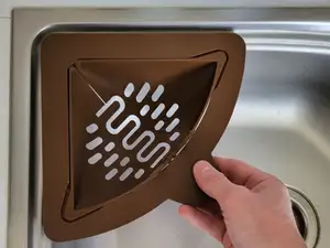 Foldable sink sieve