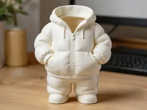 运动服笔筒