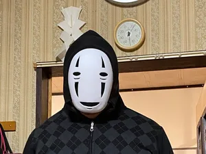 カオナシ様 パーカーに宿る