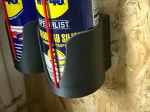 support wd40, bombe peinture ou canette