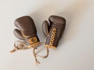 Retro Boxing Gloves Keychain | Customizable 