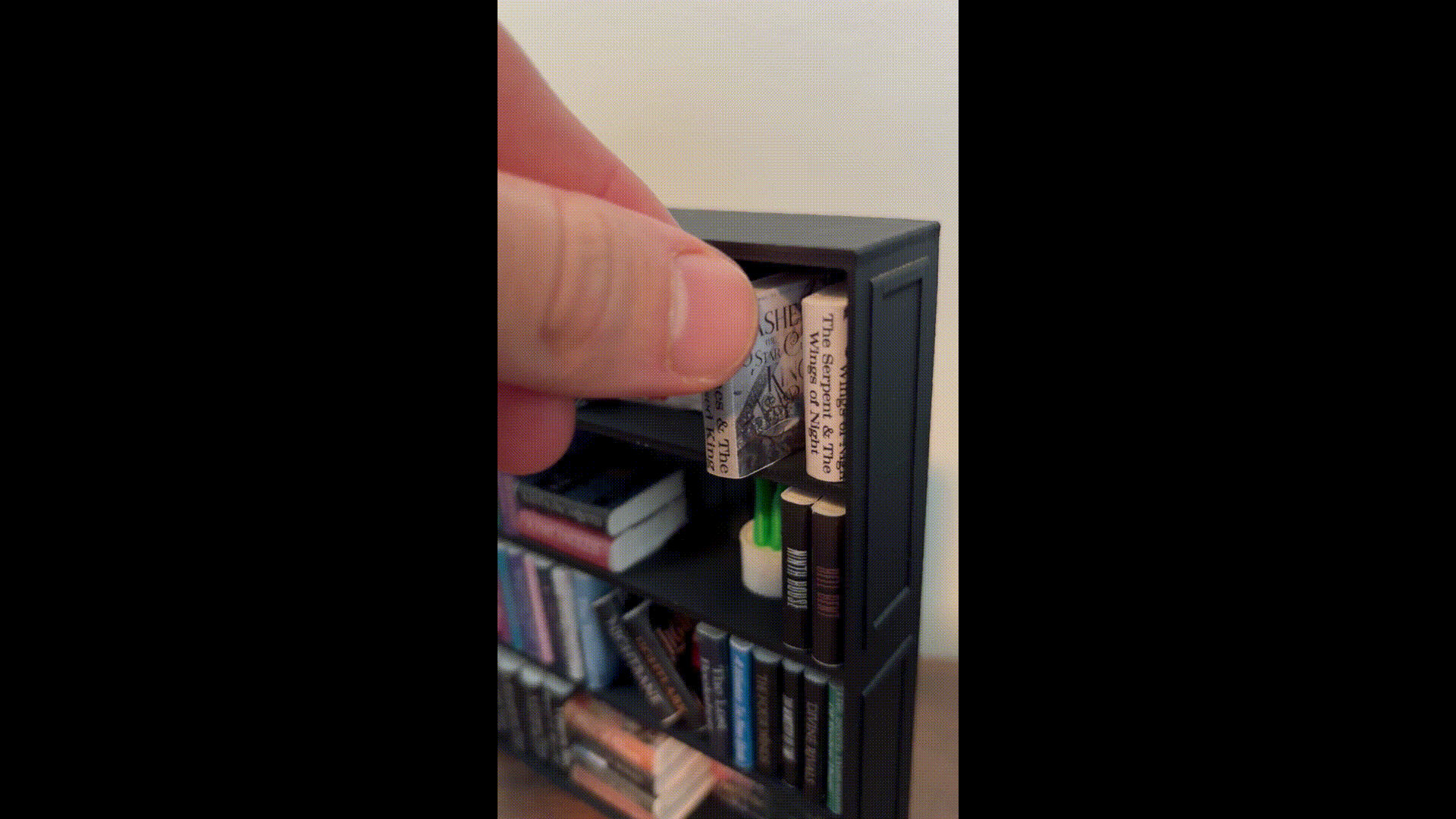 2025 Mini Bookshelf - Display Your Finished Books!