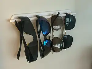 Sunglasses / Glasses Wall Mount