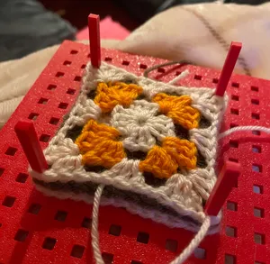 Granny square crochet blocking board (<100mm)