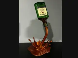 Floating Bottle Splash Stand – Illusion Sculpture