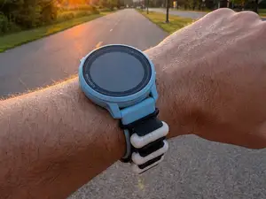 Porta-sales para reloj: ligero y sin bolsillos