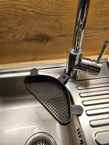 Kitchen sink drain basket