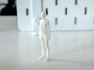 Miniature Standing Woman for your Diorama