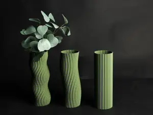 Vase Trio – Stria