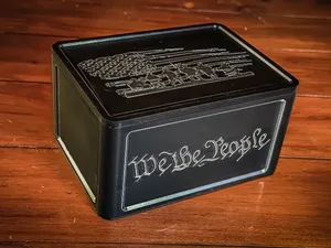 We The People – Patriotic Curio Box