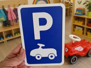 Bobbycar Parkplatz Schild