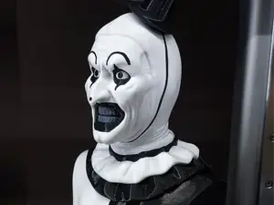 Terrifier - Art the Clown Bust (AMS Ready)