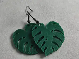 Monstera leaf earrings