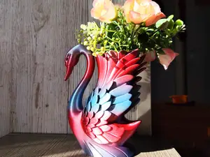 Elegant Swan Vase