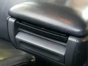 Armrest clip catch for Audi