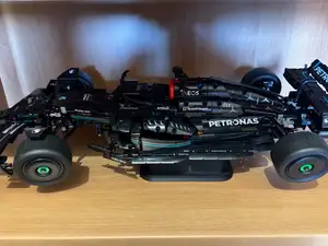 Supporto Mercedes-AMG F1 W14