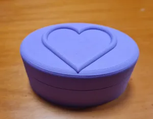 elliptical jewelry box with heart