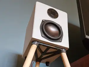 Tripod monitor speakers stand 