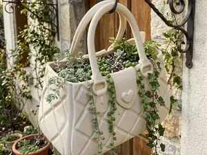 BAG POUCH DESIGN VASE FLOWER
