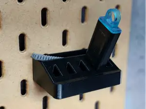 SKADIS USB HOLDER