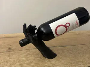 Porta Vino a forma di mano