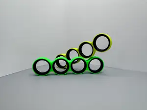 Spinning Fidget mit drehbaren Ringen