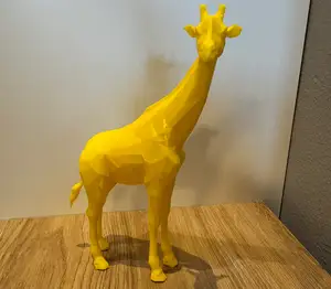 low poly giraffe