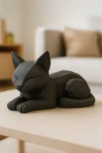 Low poly lying cat (AI)