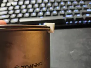 Ultralight Pot Lid Clip — 0.3 g Titanium Cookware