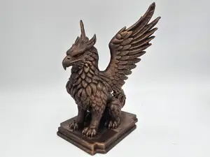 Majestic Griffin Statue – Mythical Guardian