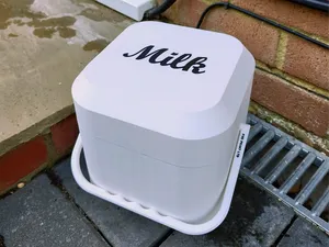 4 Pint Milk Bottle Carrier with Lid