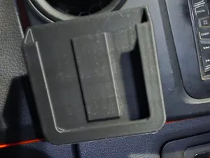 VW Amarok Phone Mount Dash Plug  - S24 Ultra